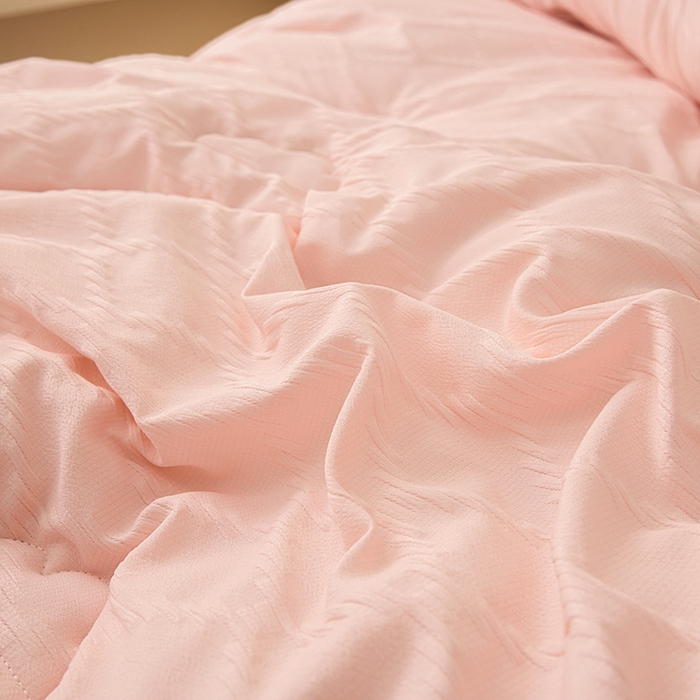 91家纺网 家纺一手货源 找家纺 爱彼家纺 2025新款直播热卖A类菱形格提花大豆被春秋被冬被 菱形提花大豆被-玉粉