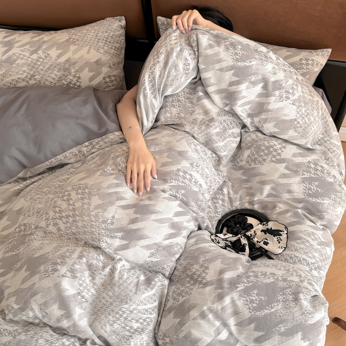 91家纺网 家纺一手货源 找家纺 眠博士 2025新款全棉提花磨毛加厚保暖四件套 提花磨毛套件-星蕴-灰