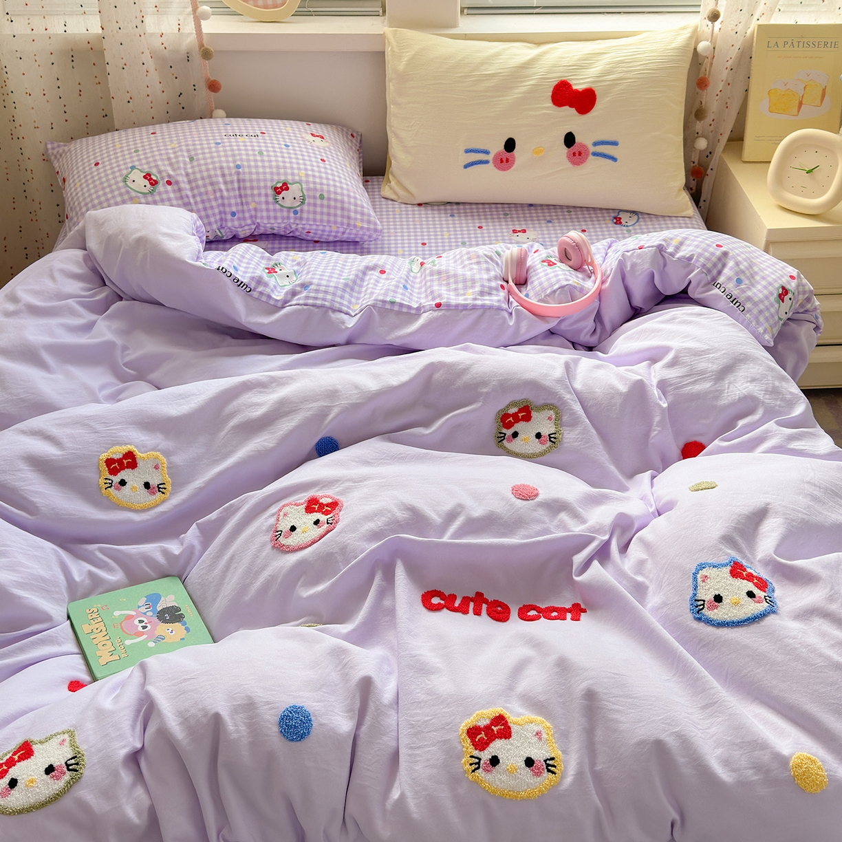 91家纺网 家纺一手货源 找家纺 卡迪熊家纺 2025新款水洗棉毛巾绣可爱猫咪系列 晚安喵-紫