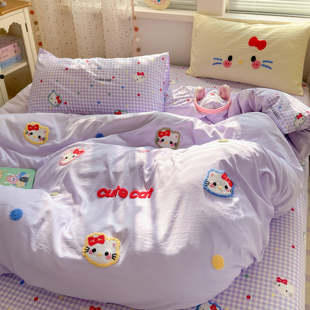 91家纺网 家纺一手货源 找家纺 卡迪熊家纺 2025新款水洗棉毛巾绣可爱猫咪系列 晚安喵-紫