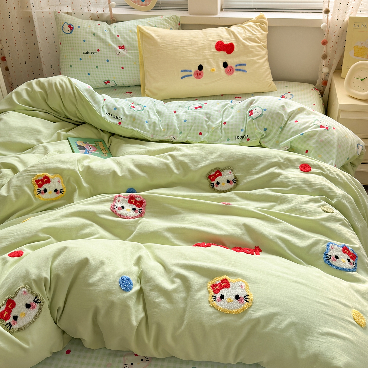 91家纺网 家纺一手货源 找家纺 卡迪熊家纺 2025新款水洗棉毛巾绣可爱猫咪系列 晚安喵-绿