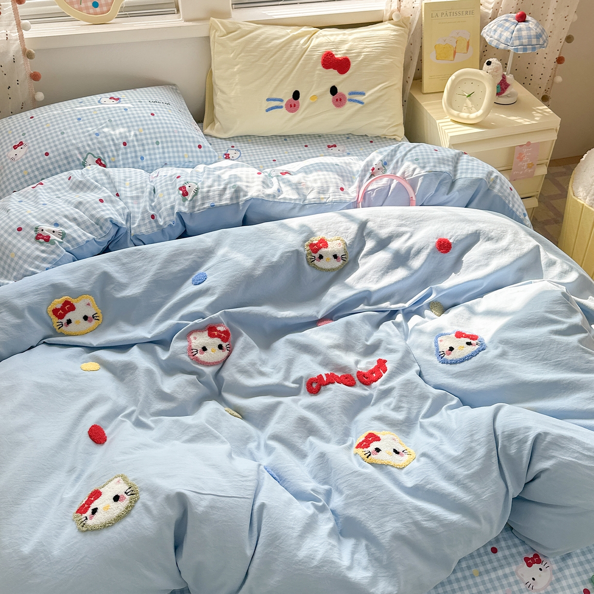 91家纺网 家纺一手货源 找家纺 卡迪熊家纺 2025新款水洗棉毛巾绣可爱猫咪系列 晚安喵-蓝