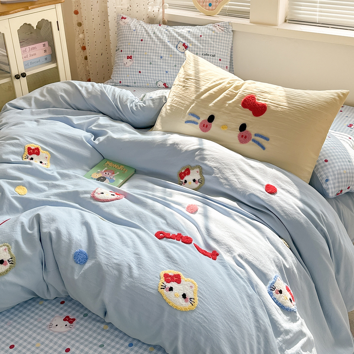 91家纺网 家纺一手货源 找家纺 卡迪熊家纺 2025新款水洗棉毛巾绣可爱猫咪系列 晚安喵-蓝