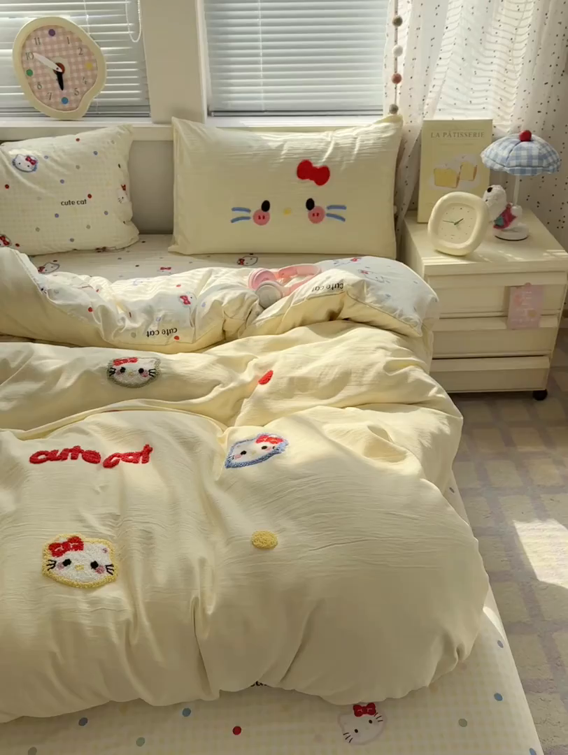 91家纺网 家纺一手货源 找家纺 卡迪熊家纺 2025新款水洗棉毛巾绣可爱猫咪系列 晚安喵-黄