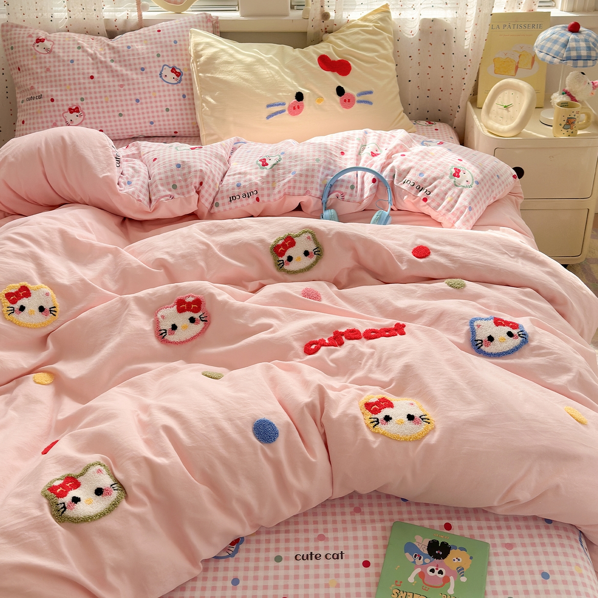 91家纺网 家纺一手货源 找家纺 （总）彩韵家纺 2025新款水洗棉毛巾绣可爱猫咪系列