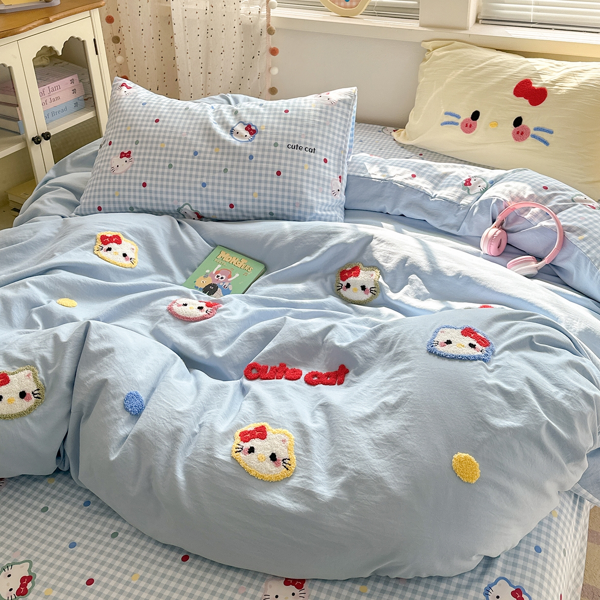 91家纺网 家纺一手货源 找家纺 彩韵家纺 2025新款水洗棉毛巾绣可爱猫咪系列 晚安喵-蓝