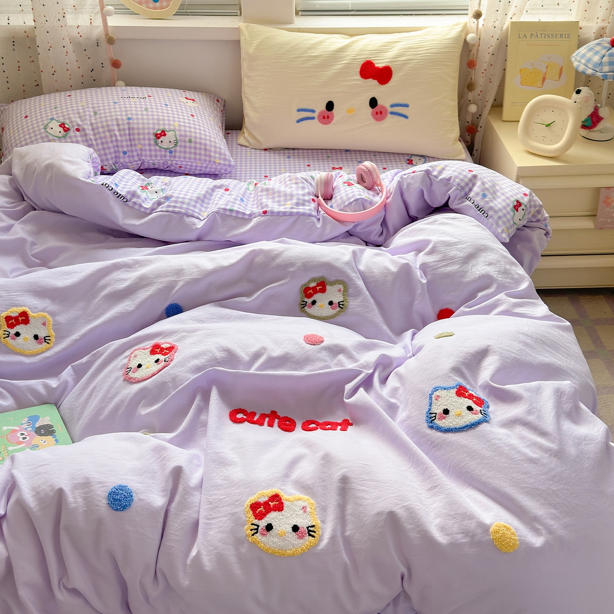 91家纺网 家纺一手货源 找家纺 彩韵家纺 2025新款水洗棉毛巾绣可爱猫咪系列 晚安喵-紫