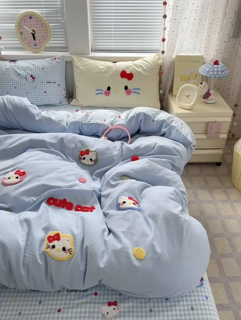 91家纺网 家纺一手货源 找家纺 彩韵家纺 2025新款水洗棉毛巾绣可爱猫咪系列 晚安喵-蓝