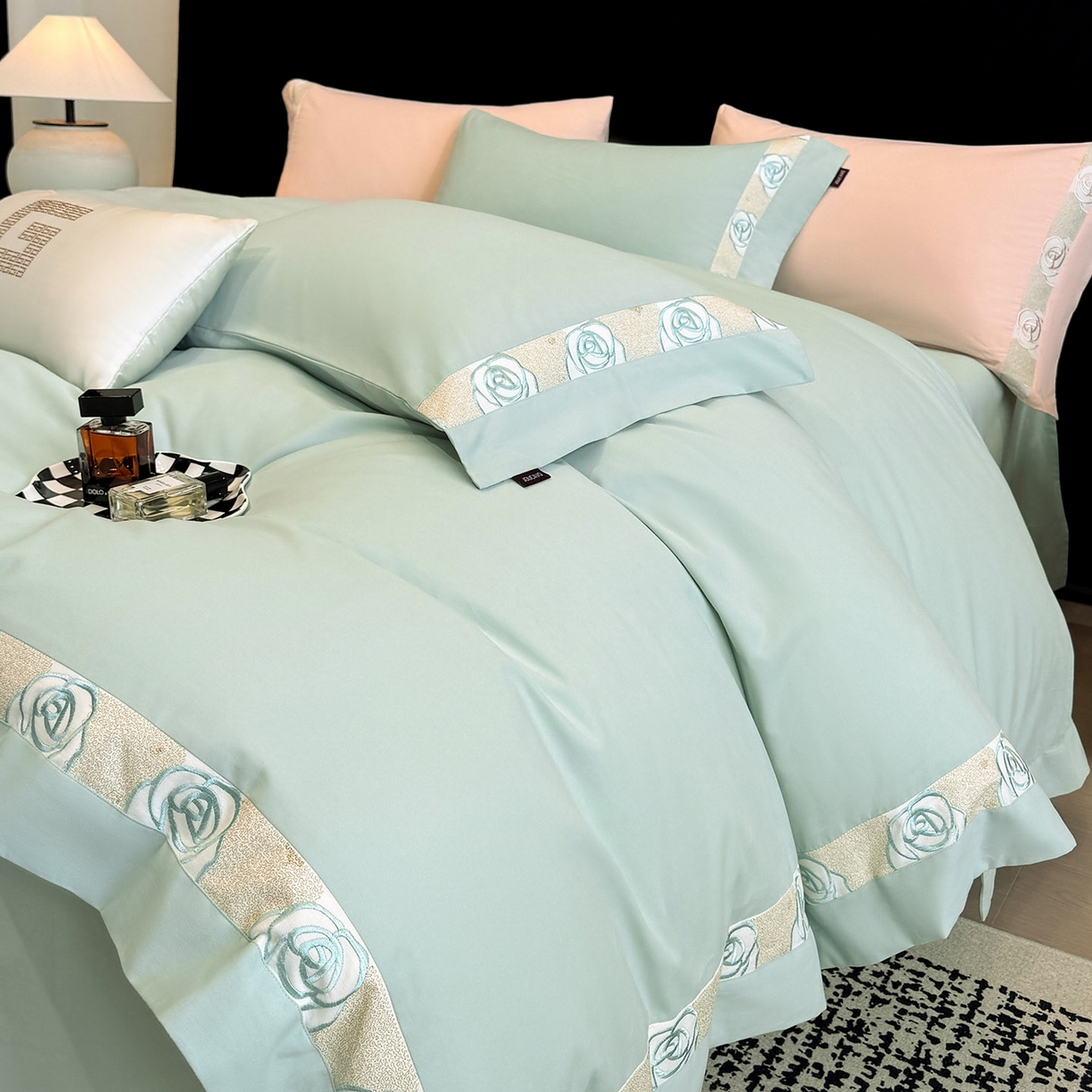 91家纺网 家纺一手货源 找家纺 （总） 冬季新款A类长绒棉加厚磨毛全棉纯棉保暖刺绣高端轻奢风被套床单床上用品