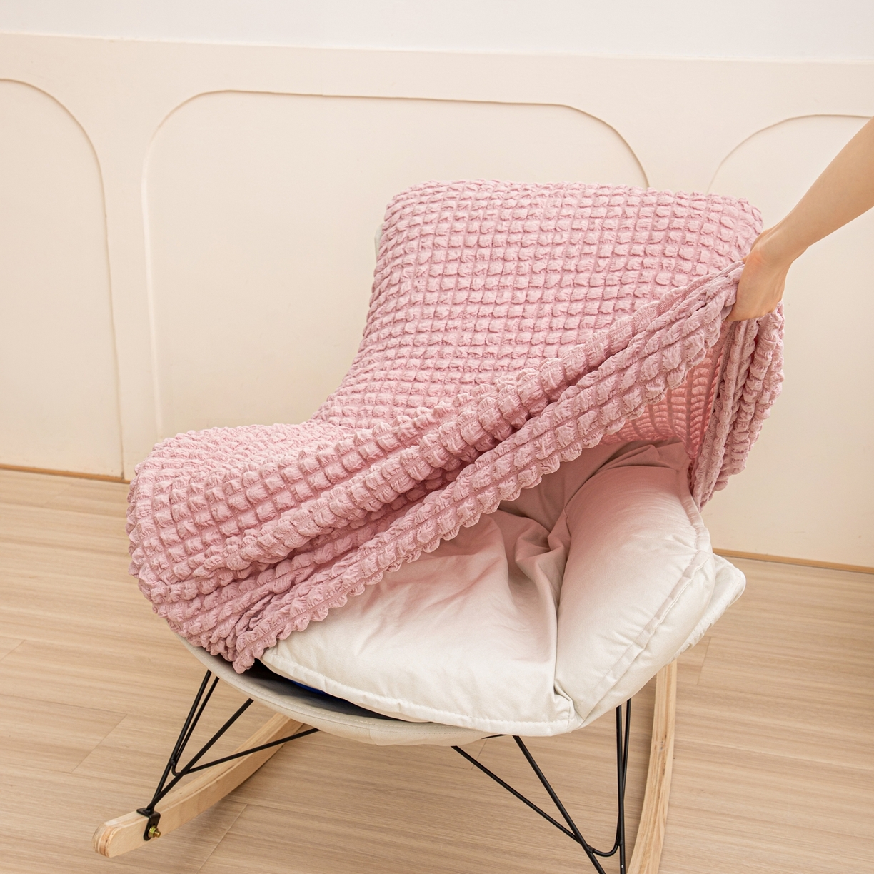 91家纺网 家纺一手货源 找家纺 沐沐家纺 2026新款泡泡纱龙虾椅套 粉色