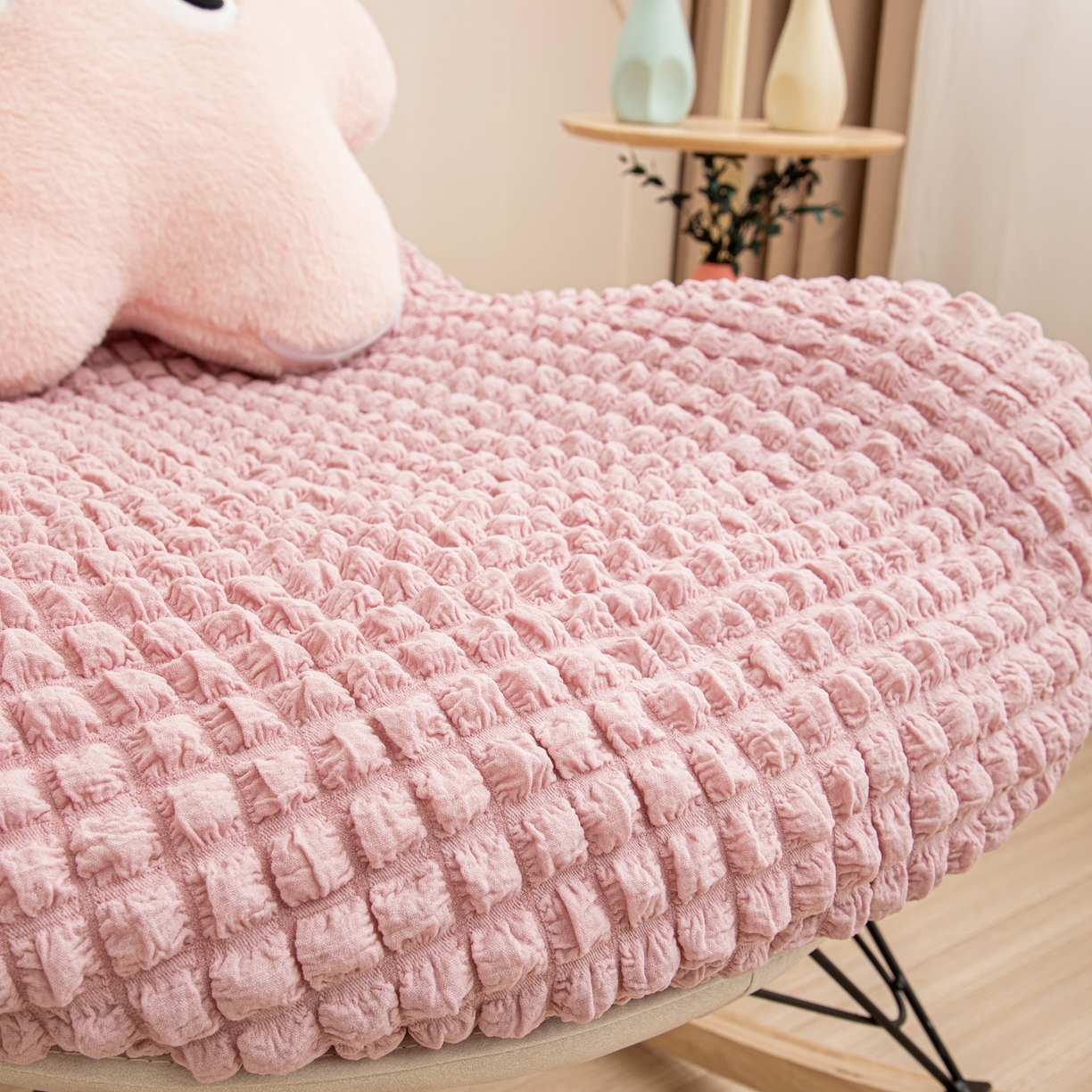 91家纺网 家纺一手货源 找家纺 沐沐家纺 2026新款泡泡纱龙虾椅套 粉色