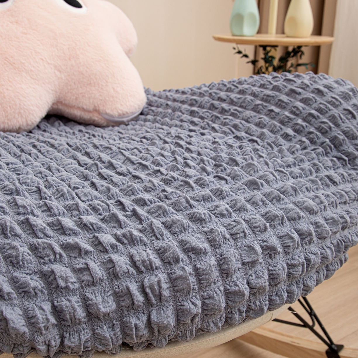 91家纺网 家纺一手货源 找家纺 沐沐家纺 2026新款泡泡纱龙虾椅套 浅灰