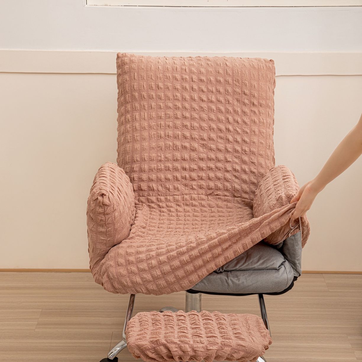 91家纺网 家纺一手货源 找家纺 沐沐家纺 2026新款泡泡纱办公椅套 驼色