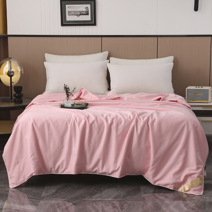 91家纺网 家纺一手货源 找家纺 （总）越宏顺 2025新款全棉80s提花纯棉.被100%桑.保真春秋被