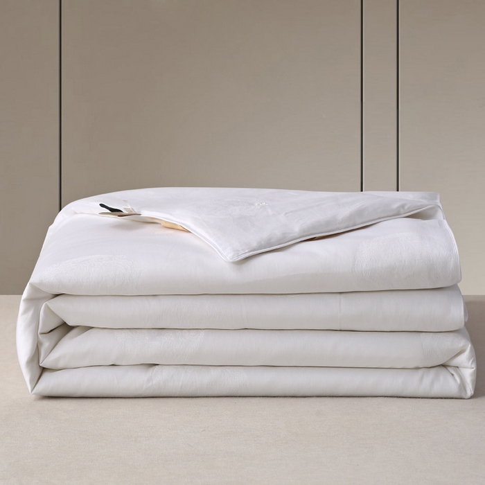 91家纺网 家纺一手货源 找家纺 （总）越宏顺 2025新款全棉80s提花纯棉.被100%桑.保真春秋被