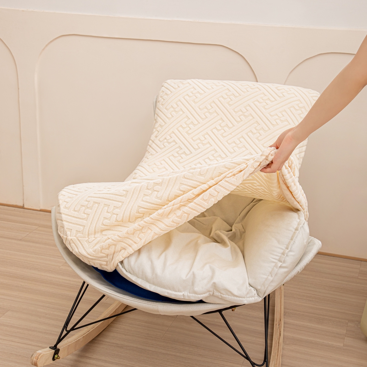 91家纺网 家纺一手货源 找家纺 沐沐家纺 2026新款雅致龙虾椅套 亚麻白