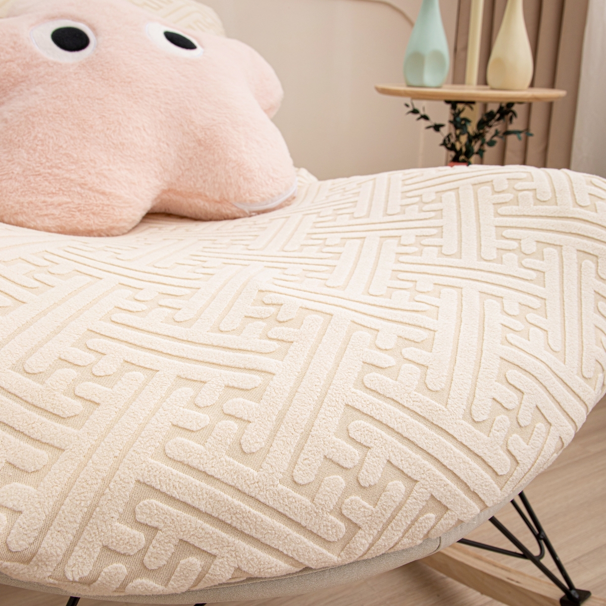 91家纺网 家纺一手货源 找家纺 沐沐家纺 2026新款雅致龙虾椅套 亚麻白