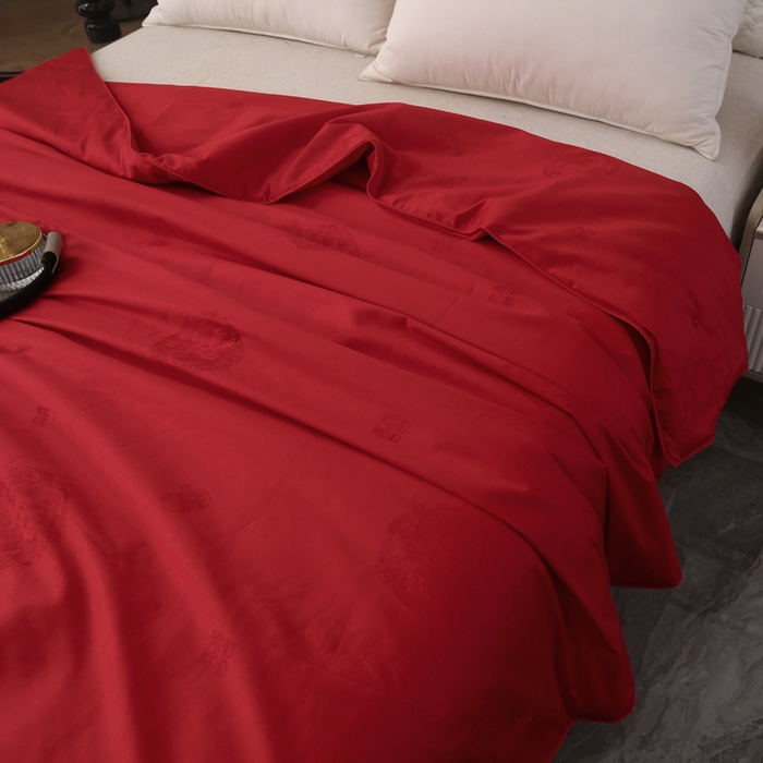 91家纺网 家纺一手货源 找家纺 越宏顺 2025新款全棉80s提花纯棉.被100%桑.保真春秋被 喜庆红