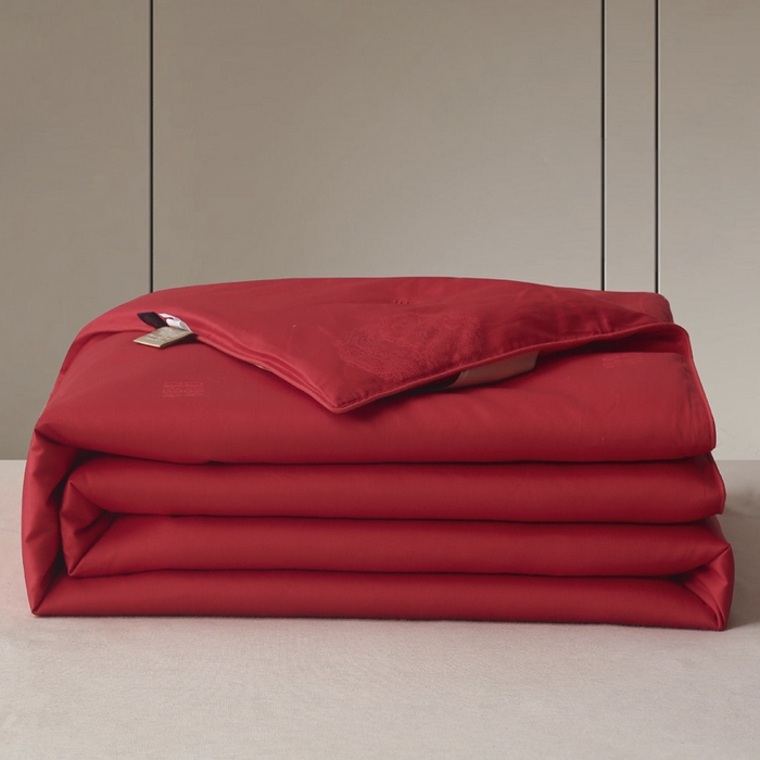 91家纺网 家纺一手货源 找家纺 越宏顺 2025新款全棉80s提花纯棉.被100%桑.保真春秋被 喜庆红