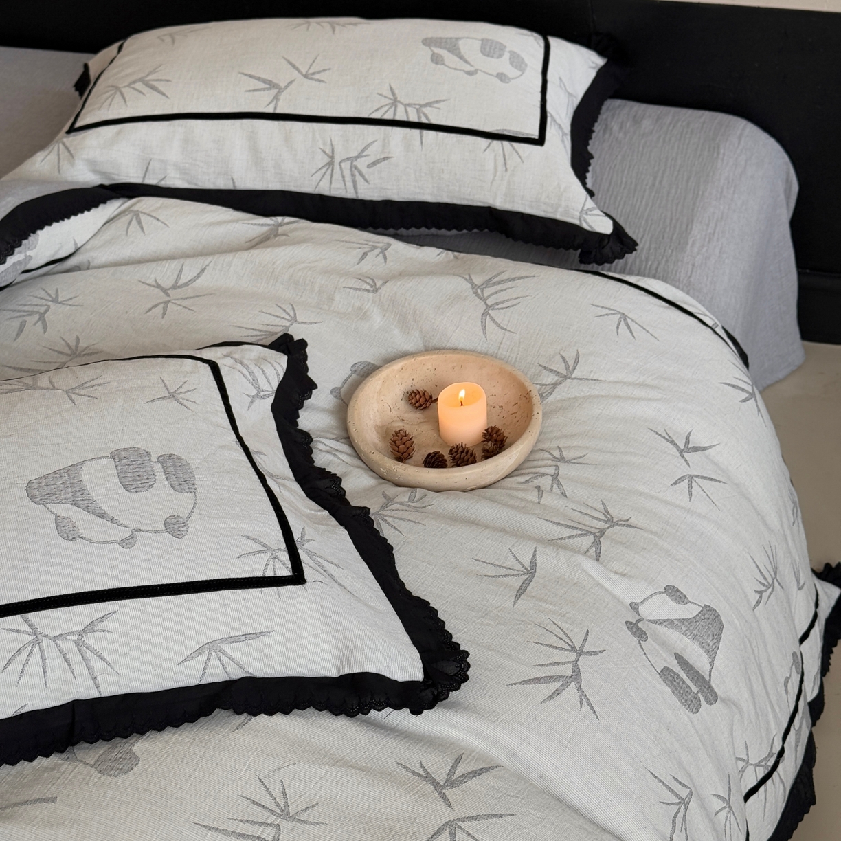 91家纺网 家纺一手货源 找家纺 （总）旷野 2025新款空气层提花皱皱纱碎花边工艺款四件套-竹梦