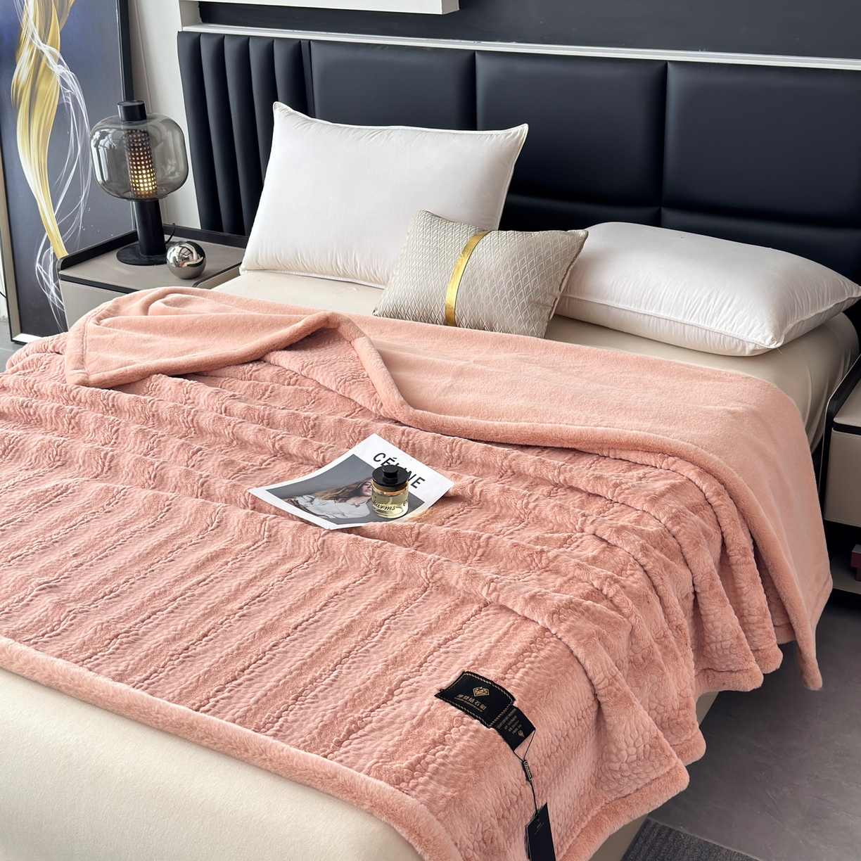 91家纺网 家纺一手货源 找家纺  2025新款双层仿水貂绒毛皮毯拉舍尔毛毯子云貂绒羊羔绒盖毯加厚双人毯 钻石-桔粉