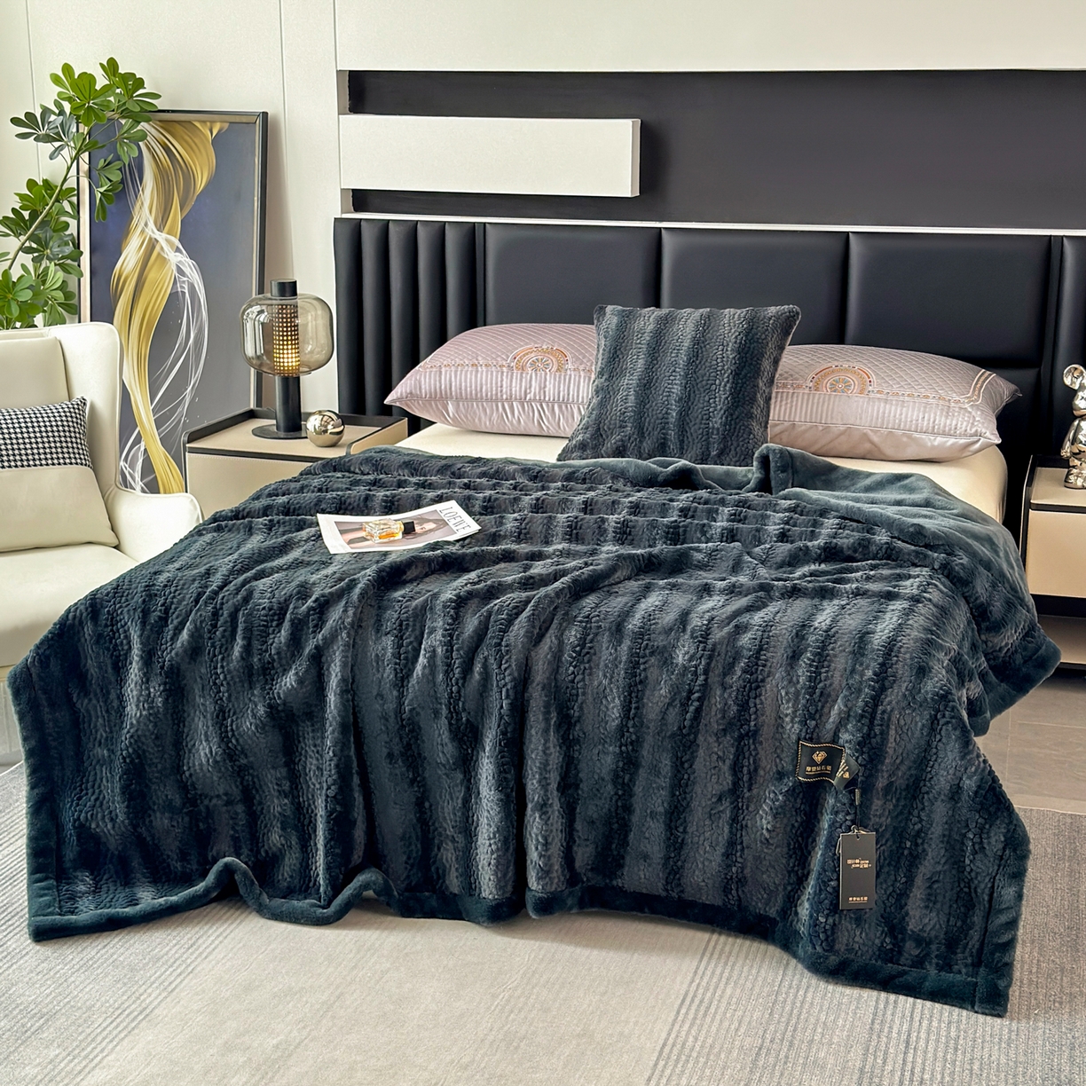 91家纺网 家纺一手货源 找家纺  2025新款双层仿水貂绒毛皮毯拉舍尔毛毯子云貂绒羊羔绒盖毯加厚双人毯 钻石-墨蓝