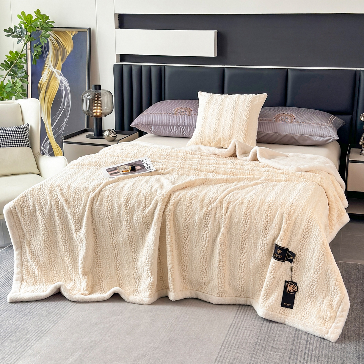 91家纺网 家纺一手货源 找家纺  2025新款双层仿水貂绒毛皮毯拉舍尔毛毯子云貂绒羊羔绒盖毯加厚双人毯 钻石-奶白