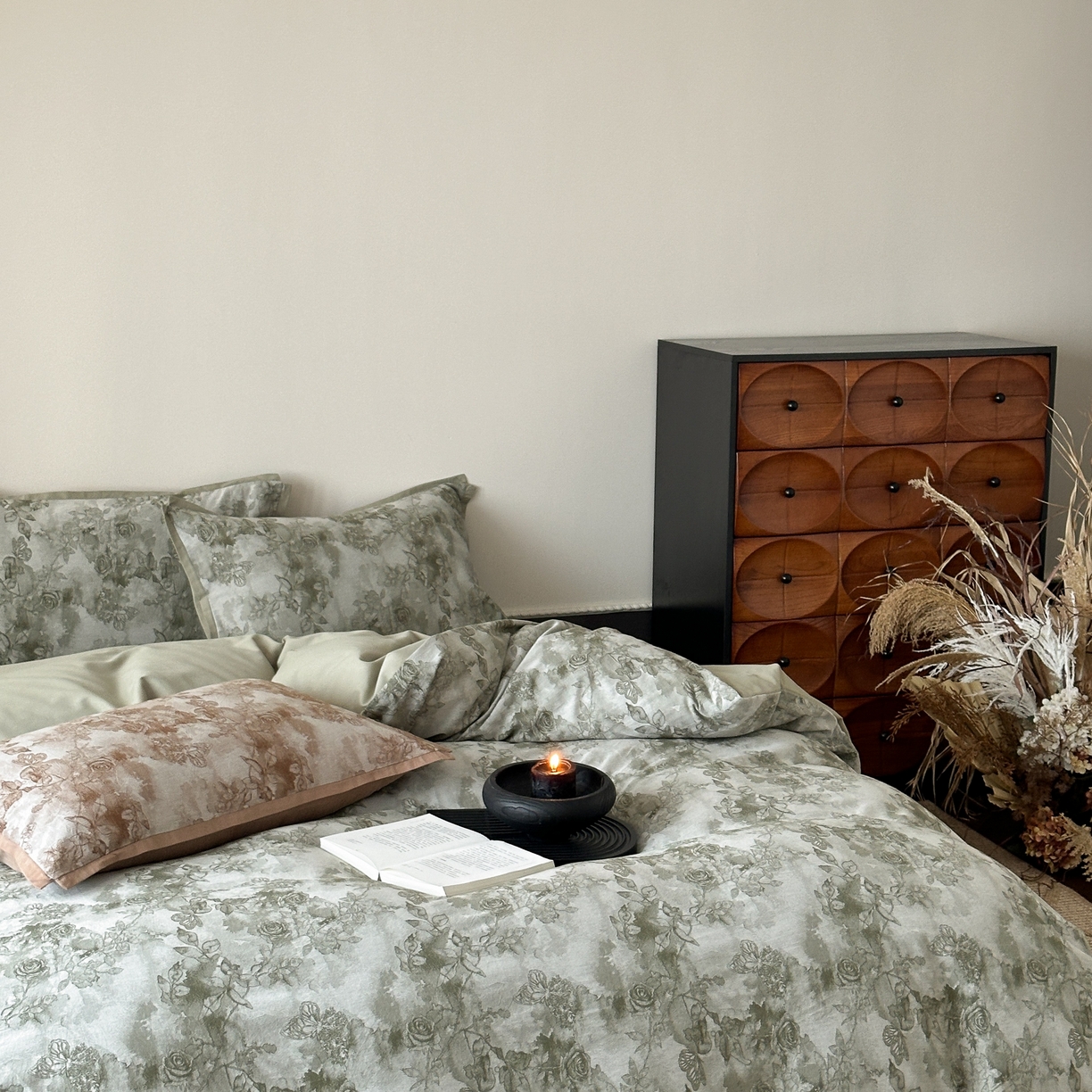 91家纺网 家纺一手货源 找家纺 旷野 2025新款双色提花100支磨毛四件套-薄雾玫瑰 薄雾玫瑰-摩登绿