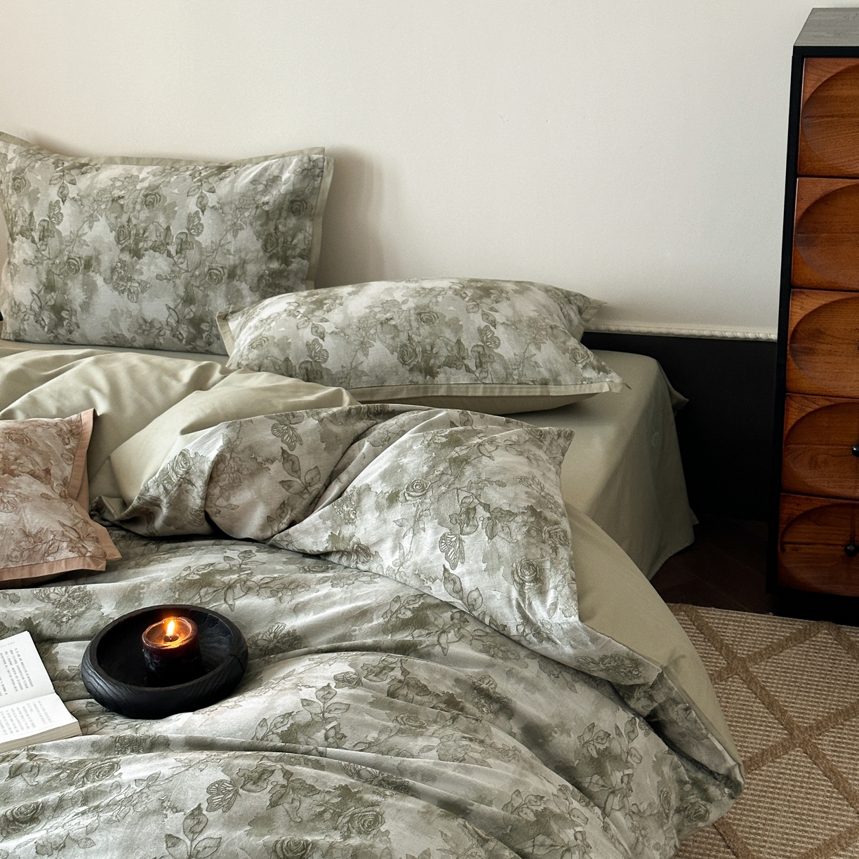 91家纺网 家纺一手货源 找家纺 旷野 2025新款双色提花100支磨毛四件套-薄雾玫瑰 薄雾玫瑰-摩登绿