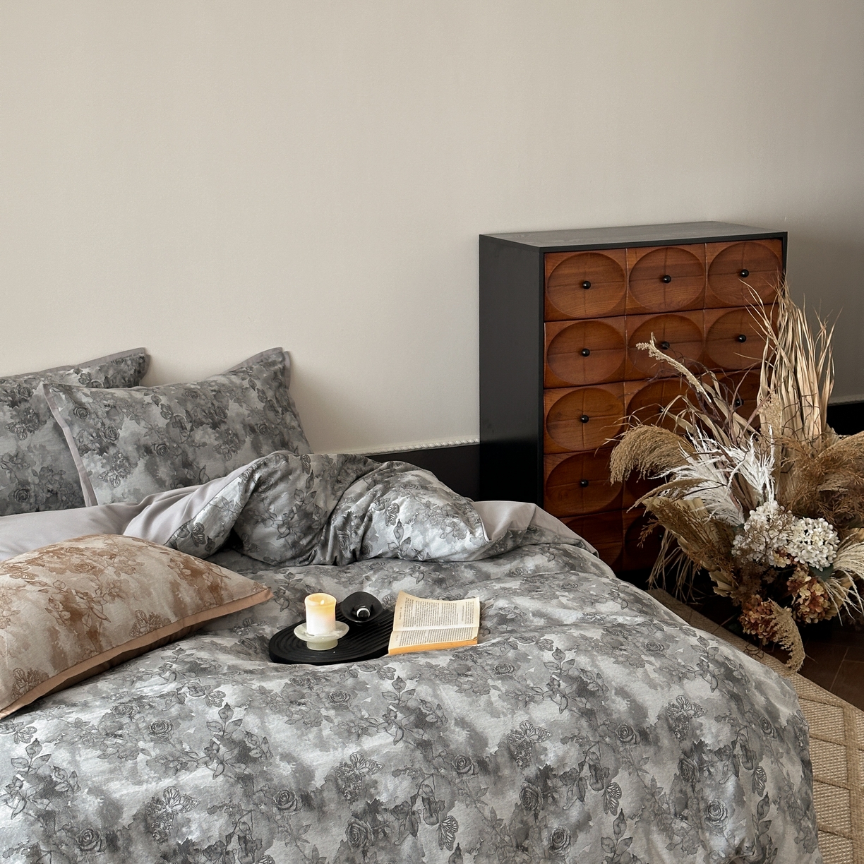 91家纺网 家纺一手货源 找家纺 旷野 2025新款双色提花100支磨毛四件套-薄雾玫瑰 薄雾玫瑰-乌木灰