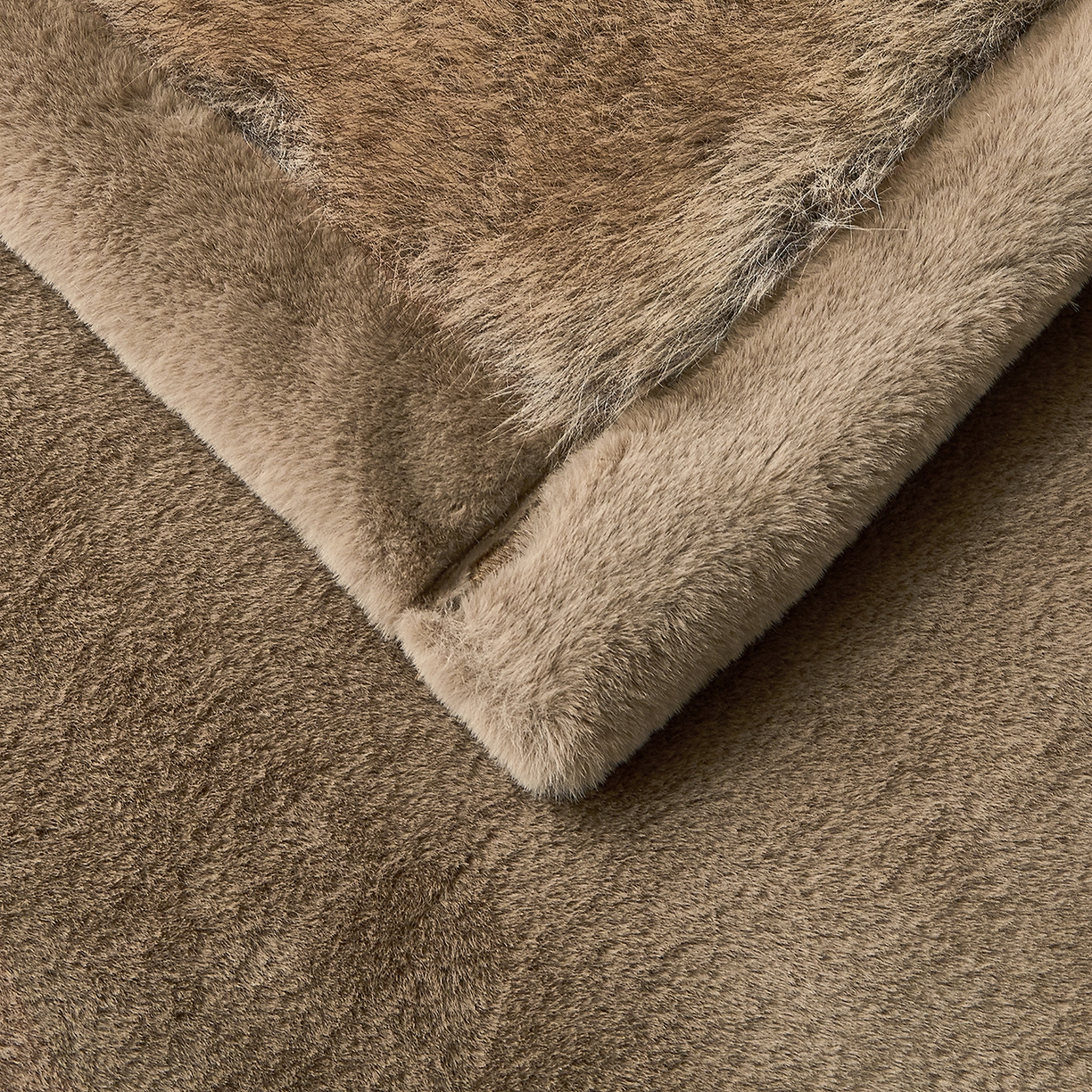 91家纺网 家纺一手货源 找家纺 （总） 2025冬季新款床上用野兽派毛毯被子午休毯结婚用双人婚庆拉舍尔毛毯子