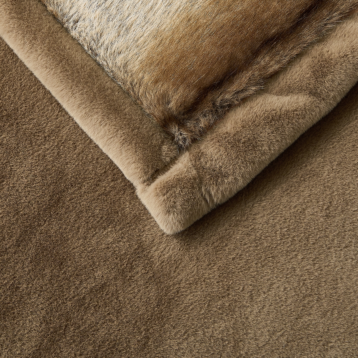 91家纺网 家纺一手货源 找家纺  2025冬季新款床上用野兽派毛毯被子午休毯结婚用双人婚庆拉舍尔毛毯子 魅影-棕狐