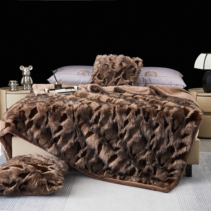 91家纺网 家纺一手货源 找家纺  2025冬季新款床上用野兽派毛毯被子午休毯结婚用双人婚庆拉舍尔毛毯子 魅影-棕咖