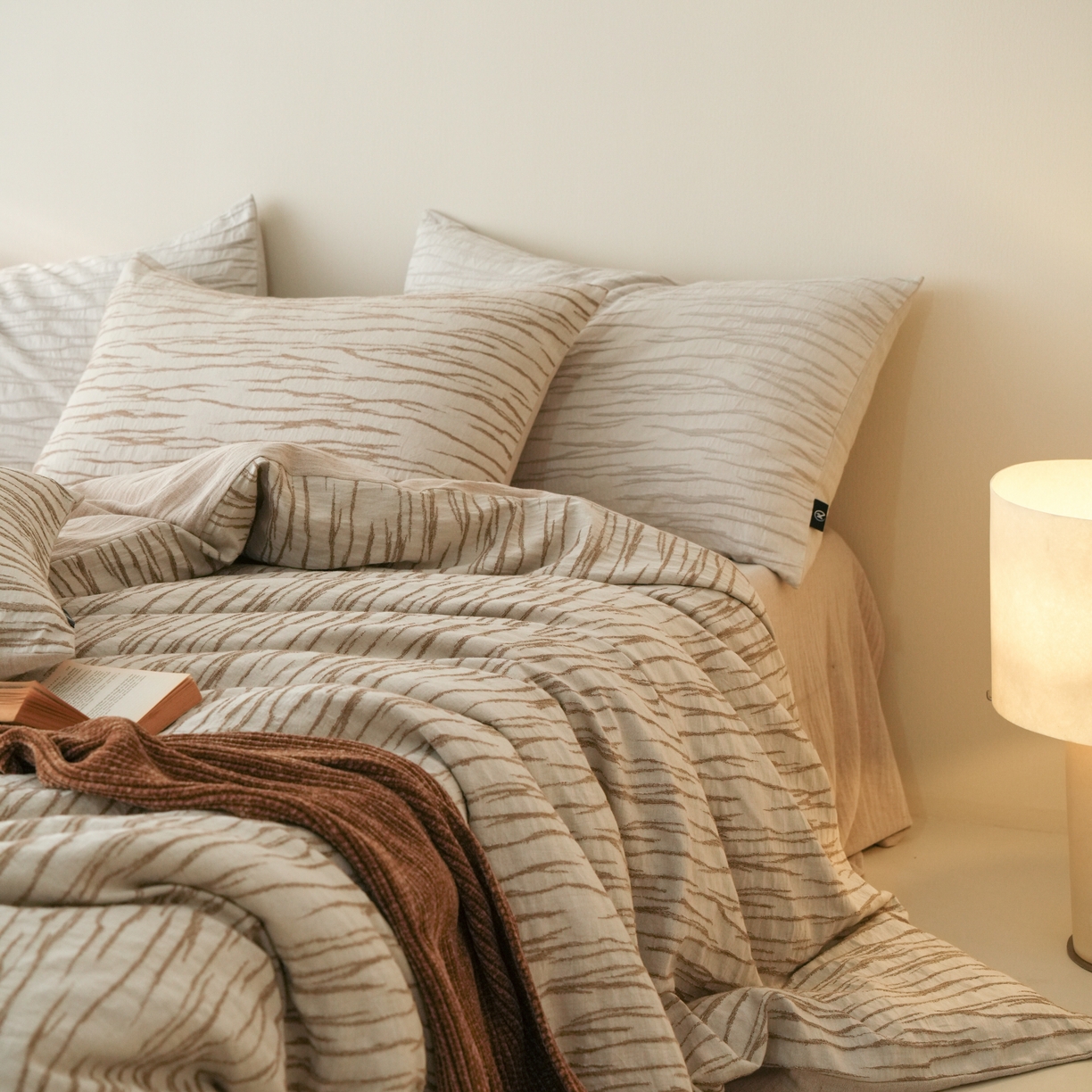 91家纺网 家纺一手货源 找家纺 旷野 2025新款亚麻四件套-珊瑚海系列 珊瑚海-慕斯咖