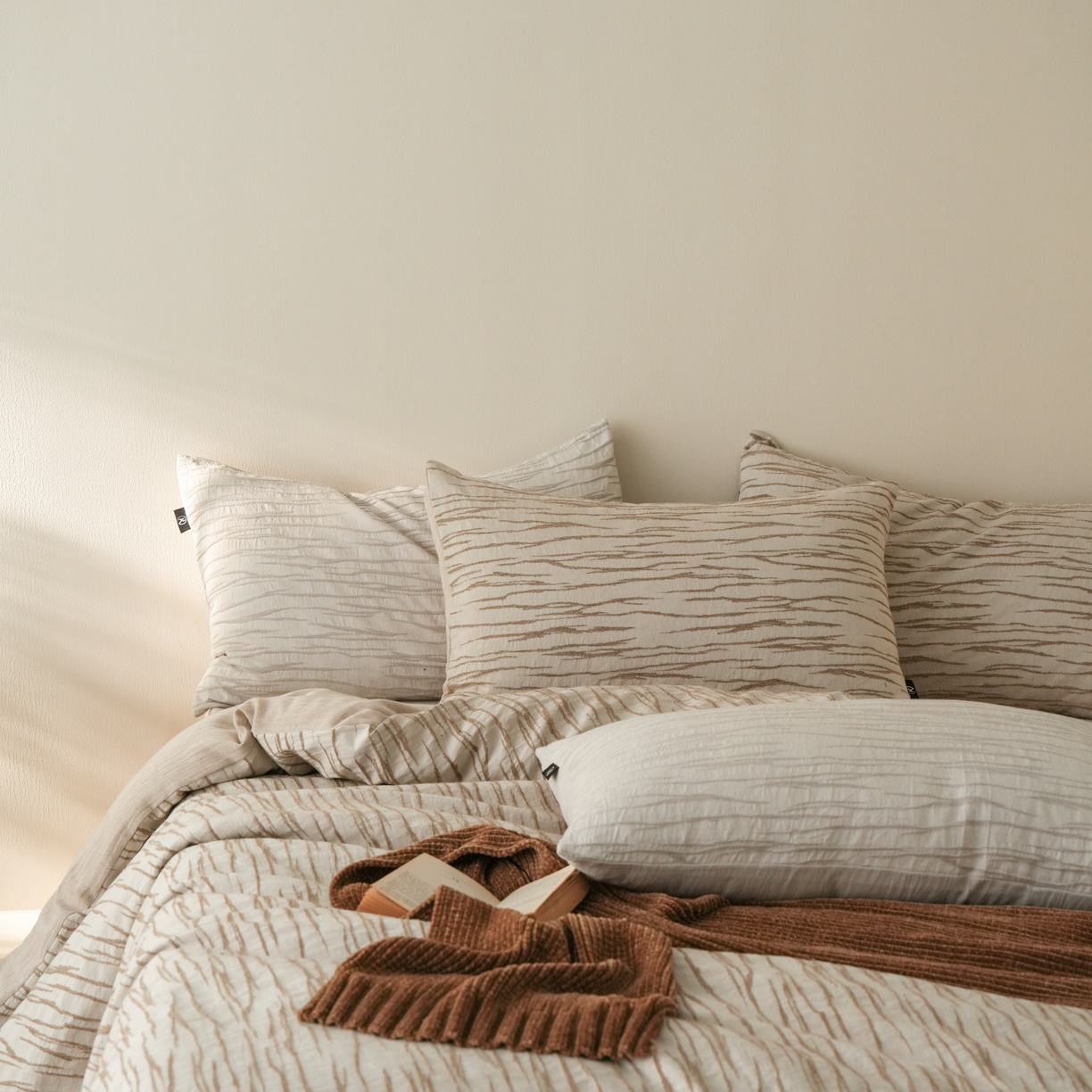 91家纺网 家纺一手货源 找家纺 旷野 2025新款亚麻四件套-珊瑚海系列 珊瑚海-慕斯咖