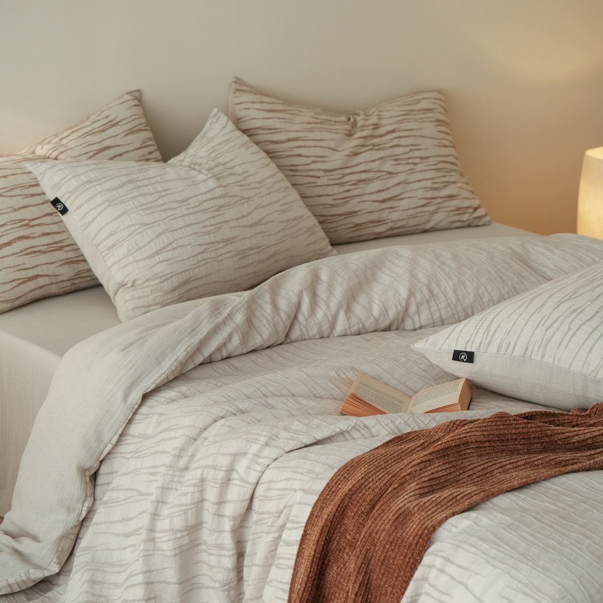 91家纺网 家纺一手货源 找家纺 旷野 2025新款亚麻四件套-珊瑚海系列 珊瑚海-浅调灰