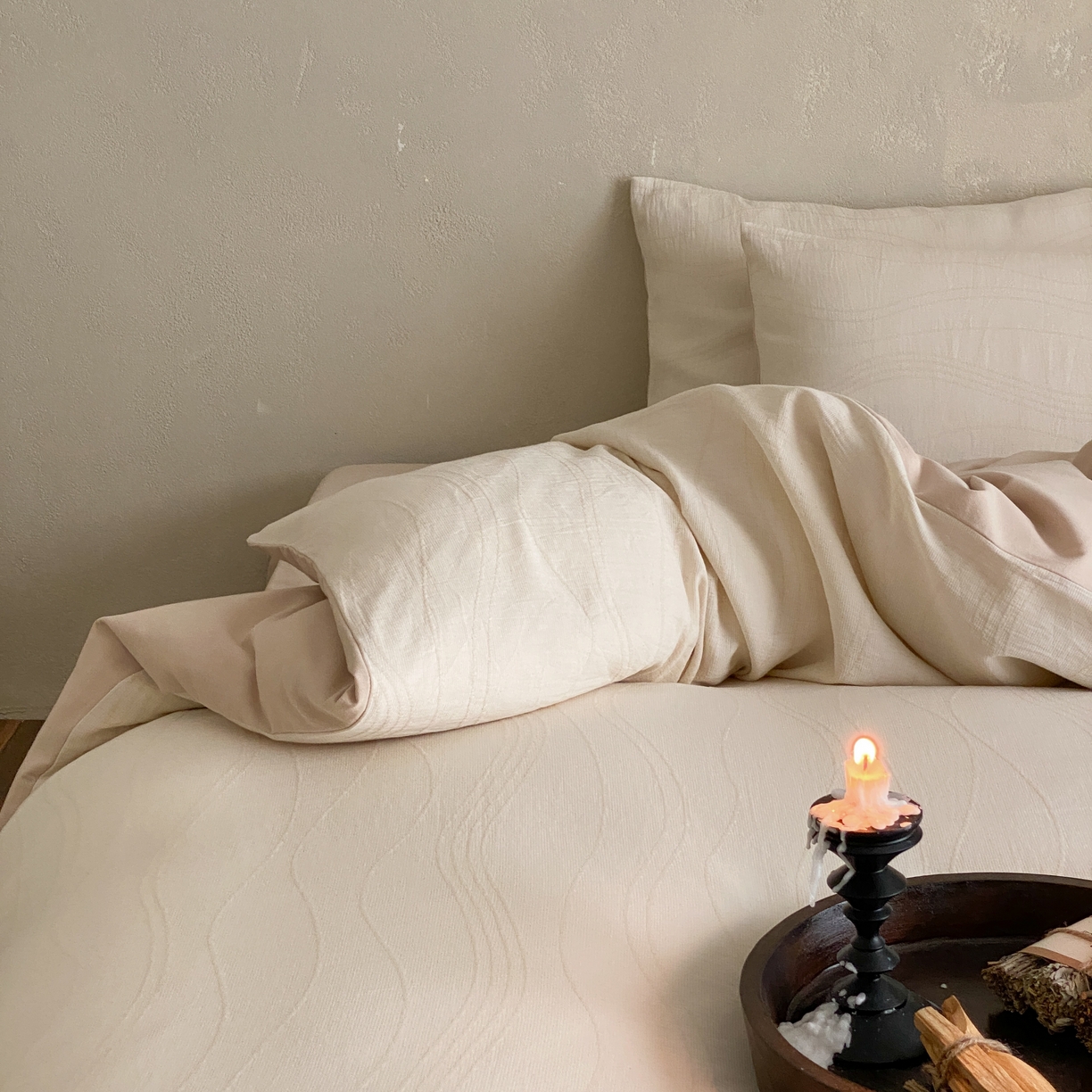 91家纺网 家纺一手货源 找家纺 旷野 2025新款全棉色织大提花100支磨毛四件套 岛屿-奶咖