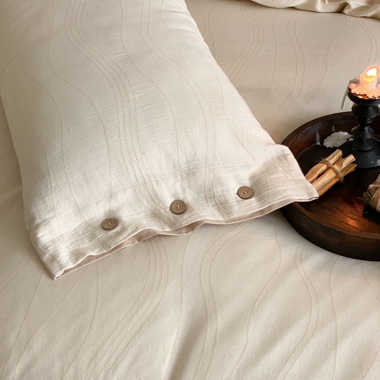 91家纺网 家纺一手货源 找家纺 旷野 2025新款全棉色织大提花100支磨毛四件套 岛屿-奶咖