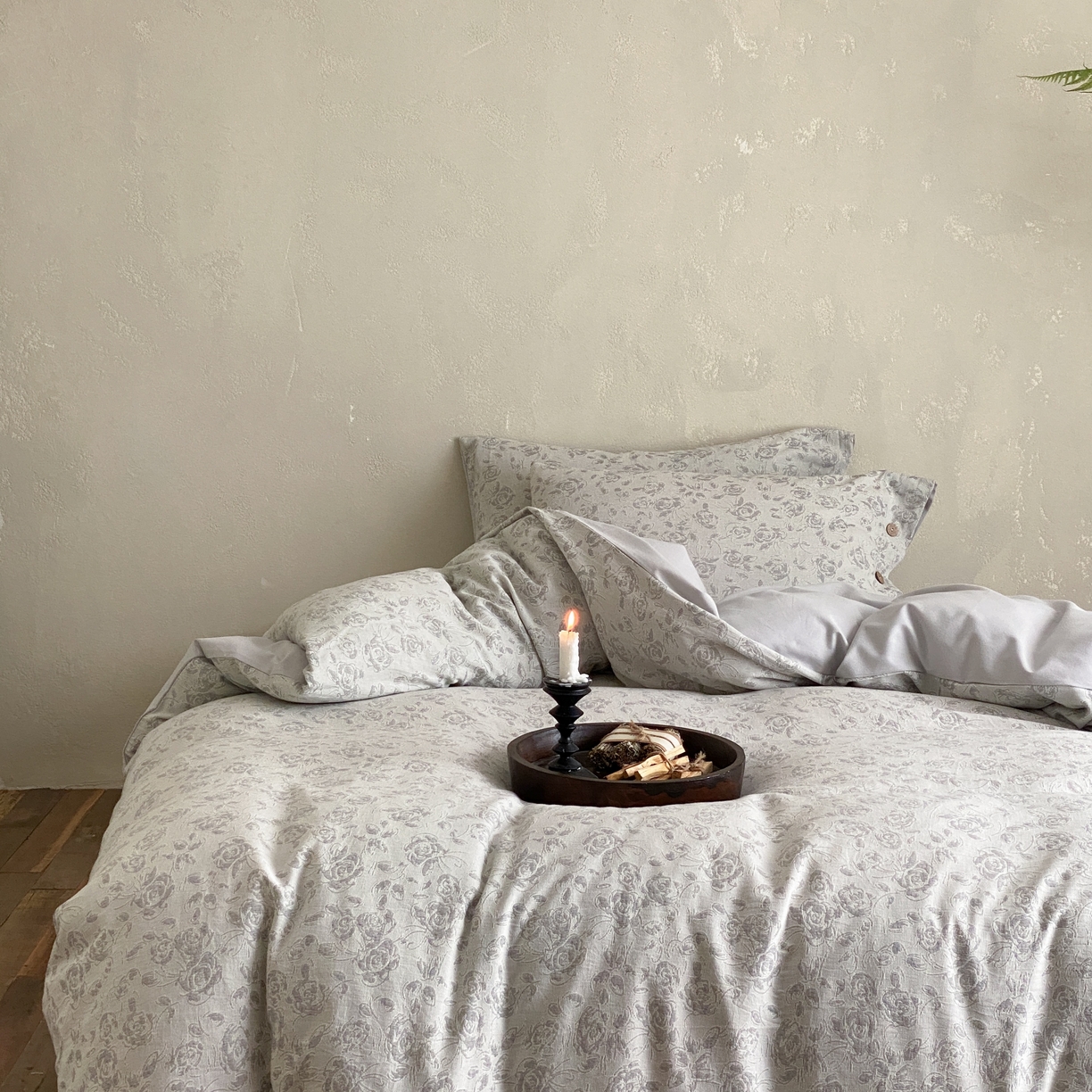 91家纺网 家纺一手货源 找家纺 旷野 2025新款全棉色织大提花100支磨毛四件套 曼塔玫瑰