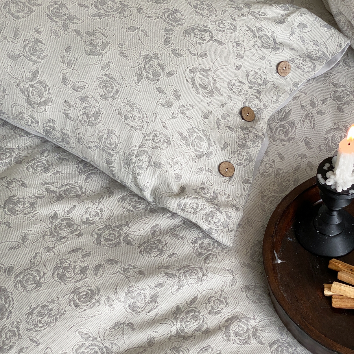 91家纺网 家纺一手货源 找家纺 旷野 2025新款全棉色织大提花100支磨毛四件套 曼塔玫瑰