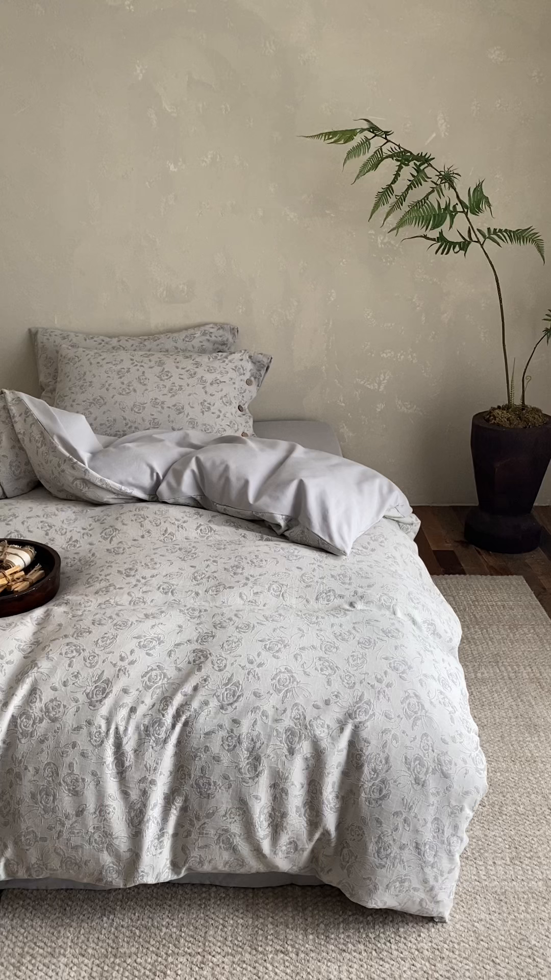 91家纺网 家纺一手货源 找家纺 旷野 2025新款全棉色织大提花100支磨毛四件套 曼塔玫瑰