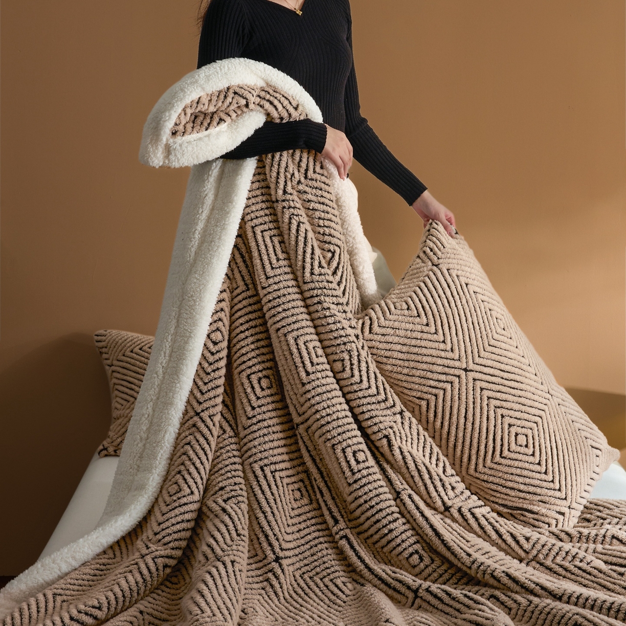 91家纺网 家纺一手货源 找家纺 （总）欧邦 2025新款航空轻奢暖阳绒羊羔绒毛毯毯子