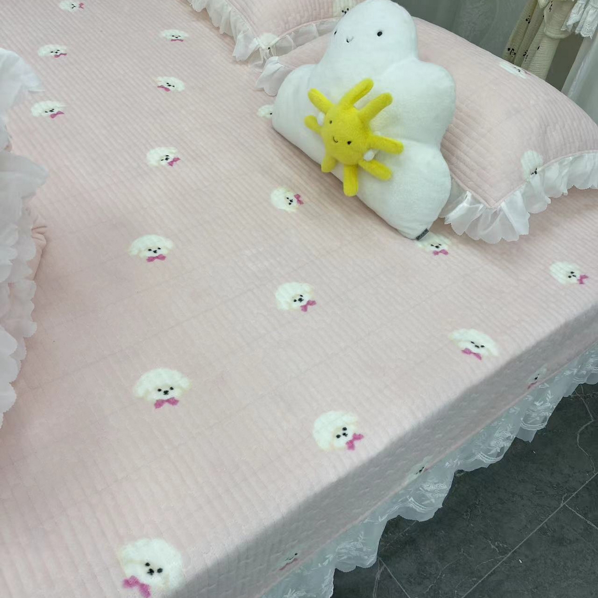 91家纺网 家纺一手货源 找家纺 禧瑞谷 2025新款牛奶绒炕盖农村火炕榻榻米炕盖 可以定制 粉底小狗