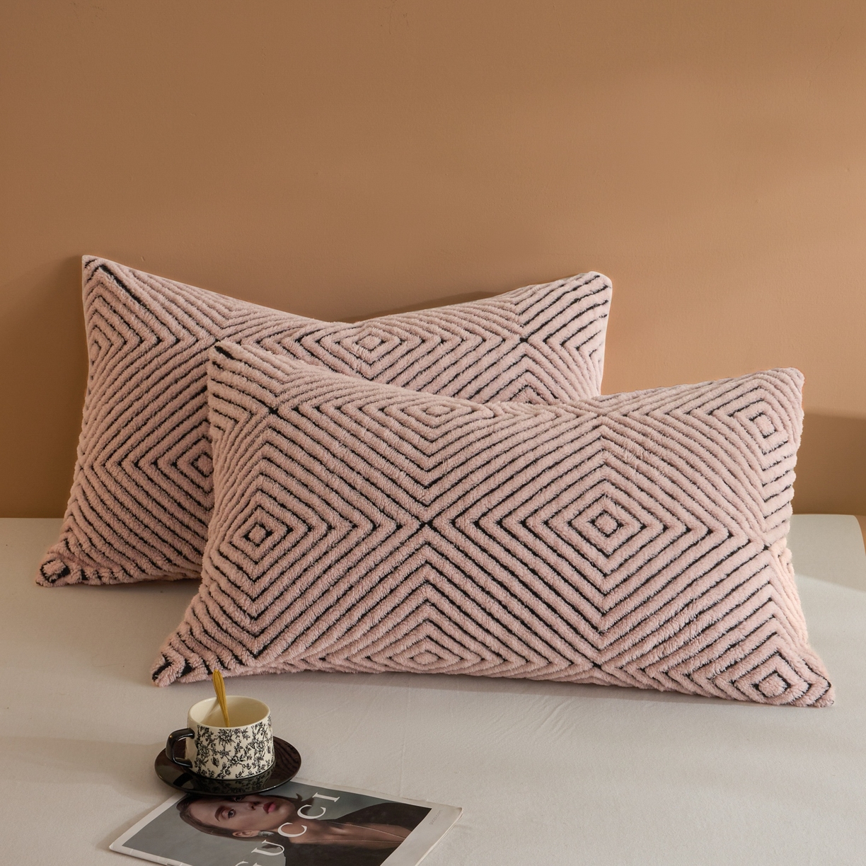 91家纺网 家纺一手货源 找家纺 欧邦 2025新款航空轻奢暖阳绒羊羔绒毛毯毯子 海棠粉