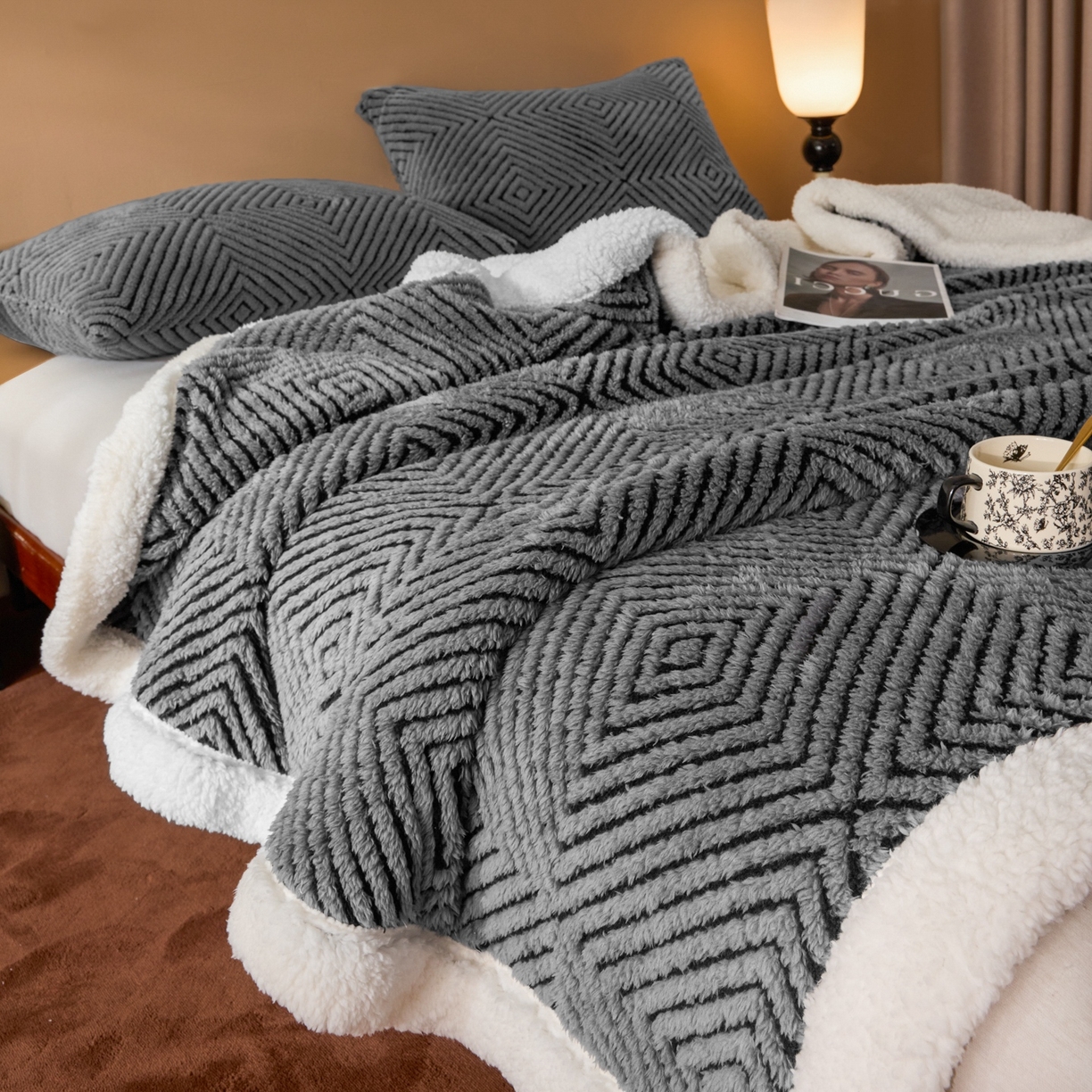 91家纺网 家纺一手货源 找家纺 欧邦 2025新款航空轻奢暖阳绒羊羔绒毛毯毯子 慕斯灰