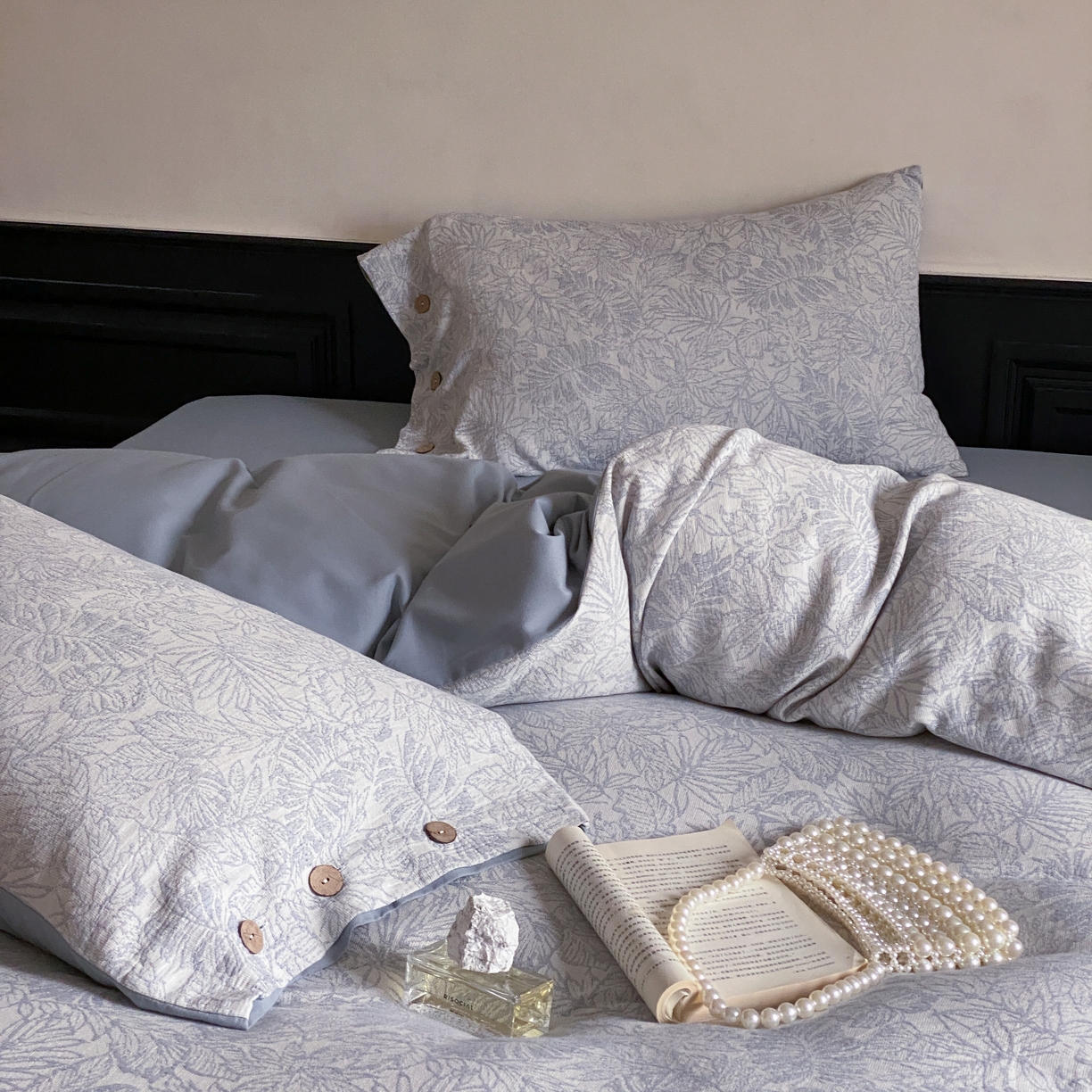 91家纺网 家纺一手货源 找家纺 旷野 2025新款全棉色织大提花100支磨毛四件套 晚枫林-蓝