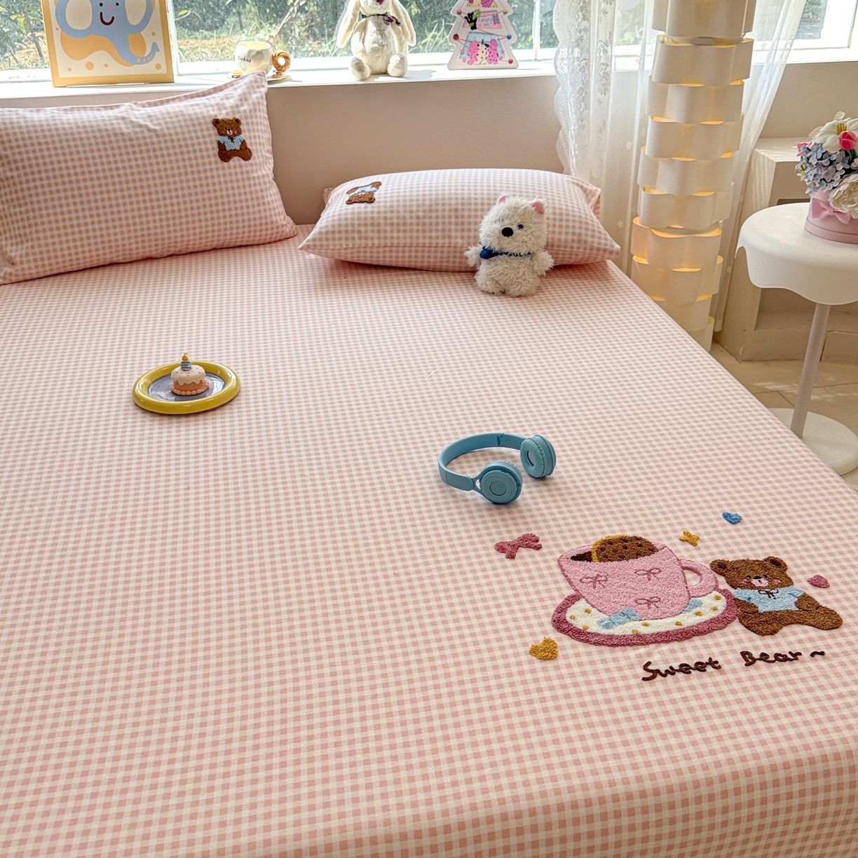 91家纺网 家纺一手货源 找家纺 慕尚家纺 2025新款全棉磨毛毛巾绣单床笠 床笠单件 茶杯小熊