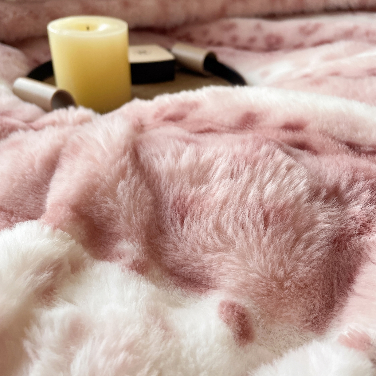 91家纺网 家纺一手货源 找家纺 仟网汇 2025新款加厚保暖兔绒四件套-豹纹系列 豹纹-粉