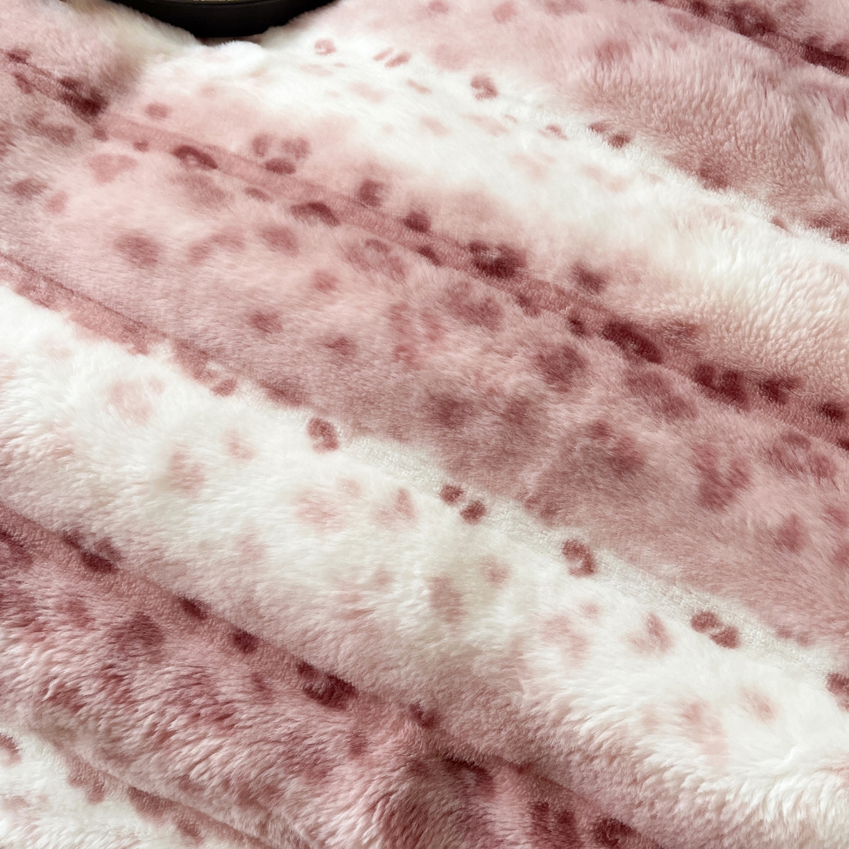 91家纺网 家纺一手货源 找家纺 仟网汇 2025新款加厚保暖兔绒四件套-豹纹系列 豹纹-粉