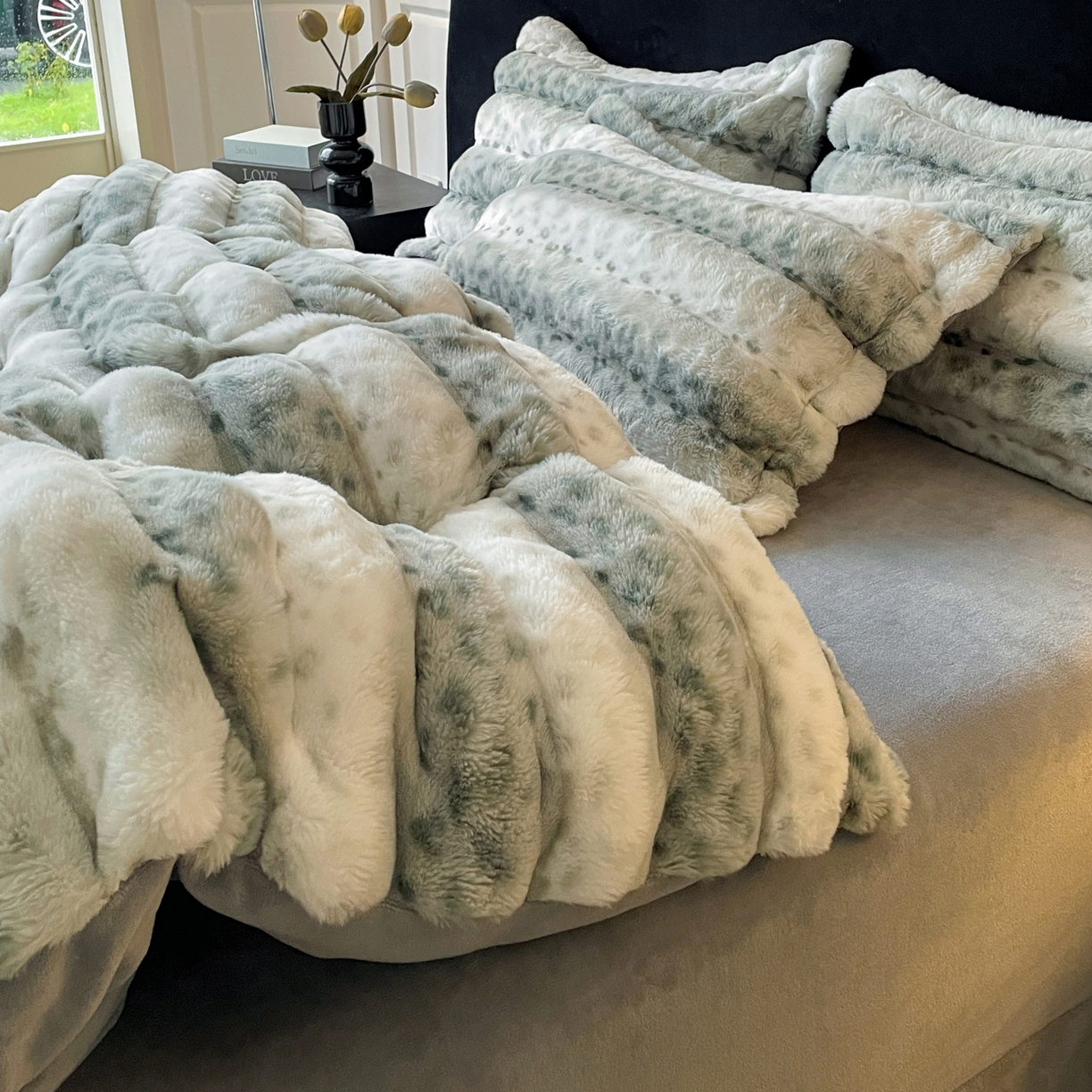 91家纺网 家纺一手货源 找家纺 仟网汇 2025新款加厚保暖兔绒四件套-豹纹系列 豹纹-绿